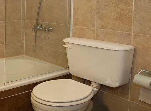 Habitación Cuádruple con baño